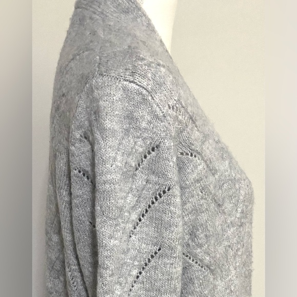 GAP Womens L Solid Gray Long Wool Cable Knit Cardigan Sweater Cabincore Preppy - Picture 8 of 12